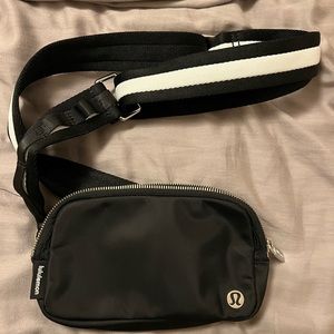 Lululemon belt bag